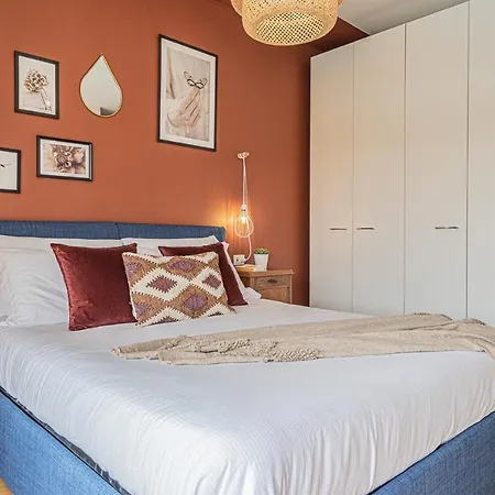 Апартаменты Hygge Family - One Step Away From The Lake!!! Сирмионе